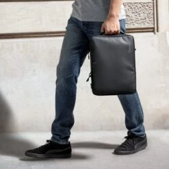 DefenderACE-A04 Laptop Shoulder Bag For 16" MacBook Pro M3/M2/M1 | Black -Smart Bag Shop 14 13206f51 68a0 434c 97d7 31ad5d15a76e