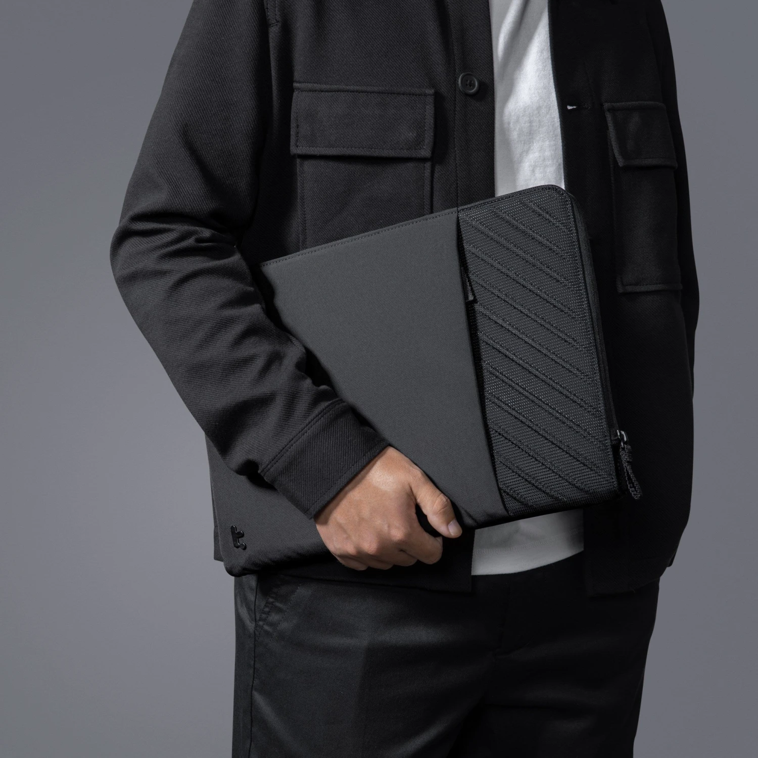 Voyage-A10 Laptop Sleeve For 14-inch MacBook Pro 15 Voyage-A10 Laptop Sleeve For 14-inch MacBook Pro - Image 13