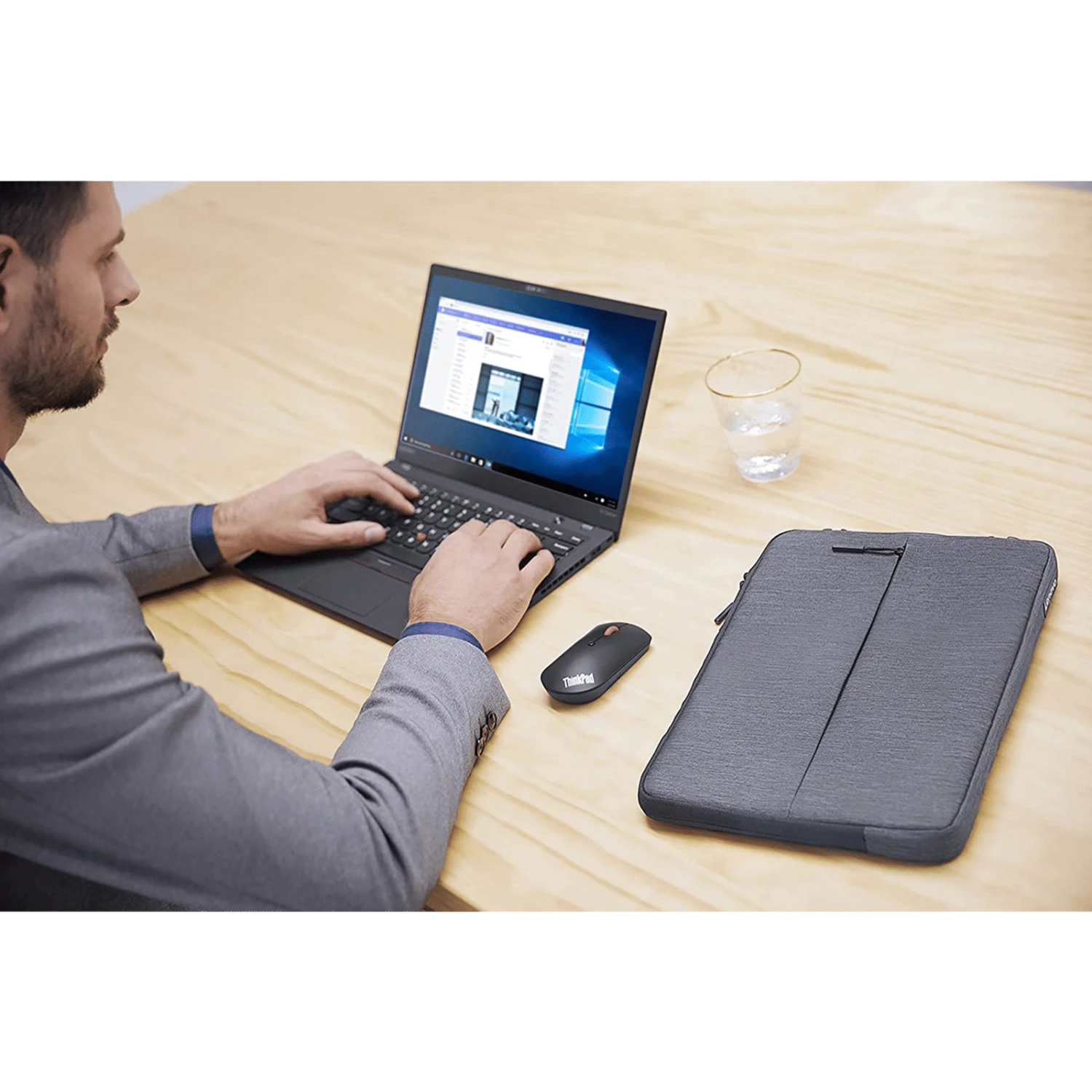 Lenovo Urban Polyester Laptop Sleeve For 14 Inch Laptop (Water Resistant, Charcoal Grey) 9 Lenovo Urban Polyester Laptop Sleeve For 14 Inch Laptop (Water Resistant, Charcoal Grey) - Image 7