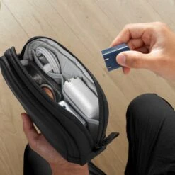 Light-T12 Electronic Accessory Pouch M -Smart Bag Shop 7 1d50f3a2 4c46 453e a65d d965bb29d2f5