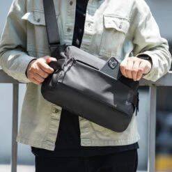 Explorer-T21 Sling Bag M/7L (Fits 11-inch IPad Pro) -Smart Bag Shop 7 c91e1ec7 7aef 4c2d af60 674a1a06a574